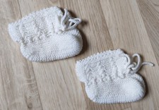 Baby-Kleidung –Schuhe – Größe 12 - 16 / Neugeboren bis ca. Größe 56 Weiß Strick