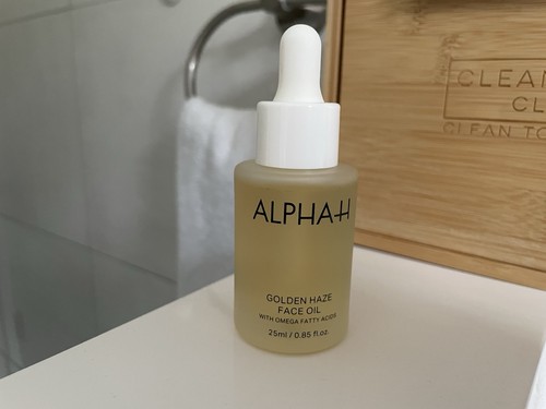 Alpha golden haze - golden, face
