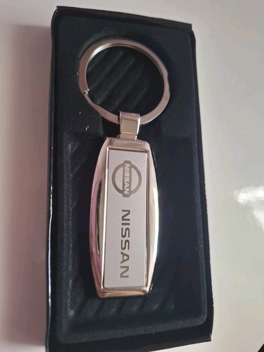 Nissan schlüsselanhänger neu - nissan,