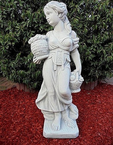 Steinfigur