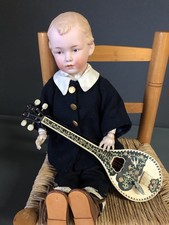 Alte kleine Bouzouki für Puppen