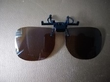 Anstecken Sonnenbrillen Aufsatz Überbrille Aufsatz Clip hochklappbar gebraucht