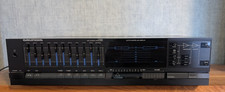 Grundig V8200 -