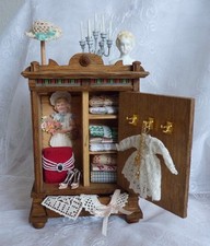 Alter Schrank / Kleiderschrank