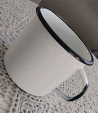 Emaille Topf Eiertopf/Wasser 8,5 cm. Hoch, 10 cm. Durchmesser Weiß Echt Vintage 