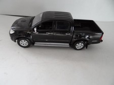MINICHAMPS TOYOTA HILUX PRITSCHE SCHWARZ MODELLAUTO 1:43 SAMMLER MODELL
