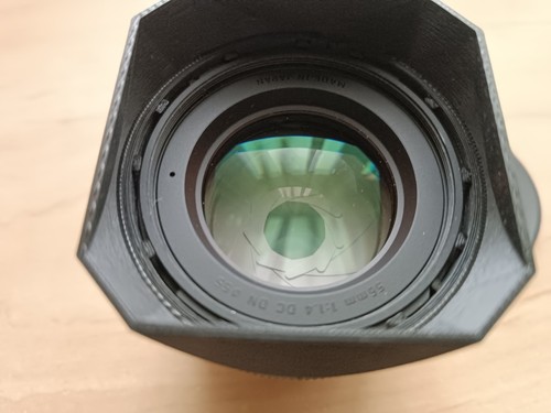 Sigma 56mm 1 4 - dn, f/1,4