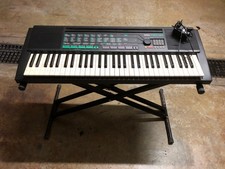 yamaha keyboard PSR 150 mit Ständer und Netzkabel