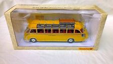 Minichamps Paul's Model Art 006208 Setra S8 DBP Deutsche Bundespost 1:43