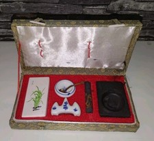 altes CHINA Kalligrafie-Set in Box Inhalt siehe Angebot