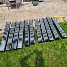 11 Stck.Enwässerungsrinnen 1000*152 mm mit verzinkten Gitter