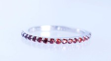 Roter granat edelstein halb - roter,