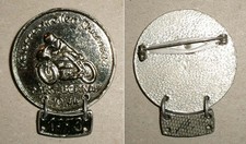 Broschen-Abzeichen Motorradtreffen Chiemsee MRC Bernau 1974 Jahresplakette 1978