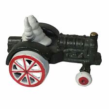 Michelin Mann winkt im Traktor