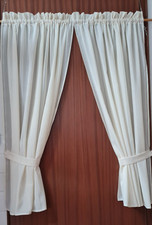 2 Gardinen Schals hellbeige Landhaus Breite 110 cm Länge 128 cm LADENAUFLÖSUNG