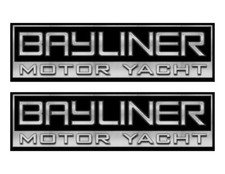 Zwei Bayliner Motoryacht