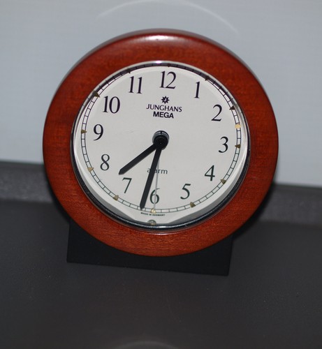 Junghans mega tischuhr - mega,