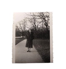 Foto - Frau - Ohne Uniform -