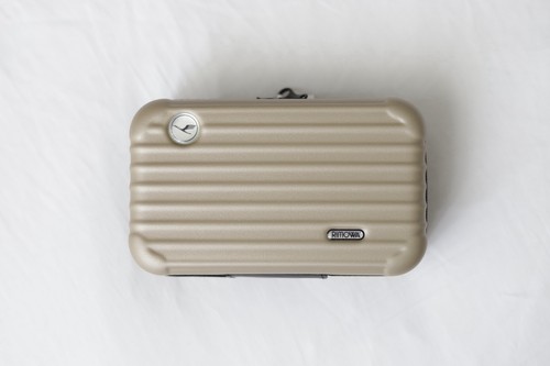 Rimowa lufthansa first class - rimowa,