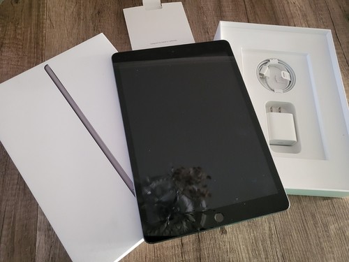 Pad space grey generation - i-pad,