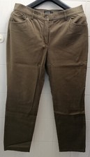 Olivfarbene Jeans Game Gaby