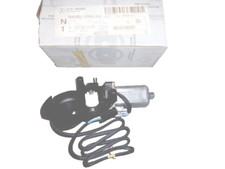 Elektromotor Scheibenwischermotor 12 V. Mercedes E klasse  C 180,  203 820 20 42