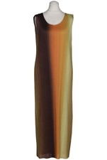 PLEATS PLEASE ISSEY MIYAKE