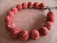 Armband aus Schaumkorallen