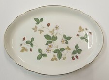 WEDGWOOD: 'Wild Strawberry' -