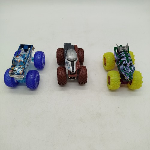 Hot wheels bundle monstertruck - bundle,