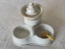 Aus einer Auflösung: tolles Porzellan Menage mit 2 Löffel