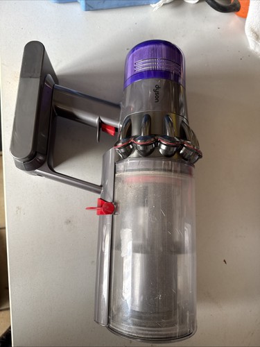 Dyson v11 defekt - dyson, –