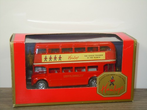 London transport hamleys in - london,