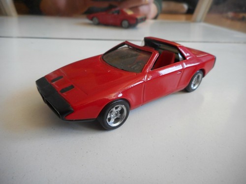 Alezan alfa romeo alfetta - alezan,