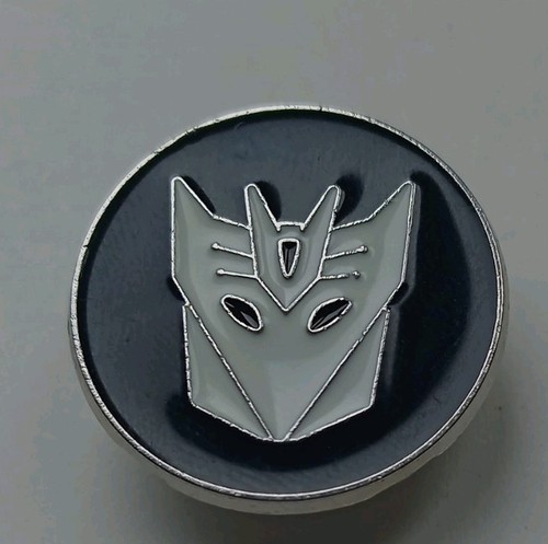 Transformers pin badge - transformers,