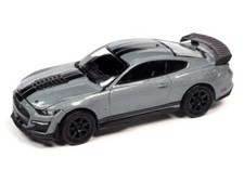 FORD Mustang - SHELBY GT-500 Carbon - 2021 - iconic silver - Auto World 1:64