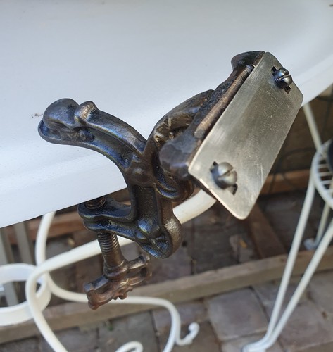 Antike tisch spitzmaschine - antike, tisch‑spitzmaschine