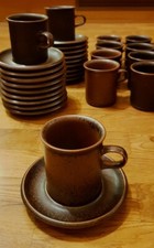 ARABIA RUSKA 1 (v.mehrere) Kaffeetassen + Untertassen braun Katengeschirr