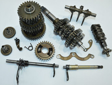 HONDA VT 750 C SHADOW RC29 GETRIEBE WELLEN SCHALTWALZE SCHALTKLAUEN GESTÄNGE