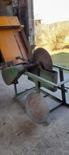 Holzkreissäge mit Zapfwelle und Oberlenker Zum transport für Traktor geeignet.