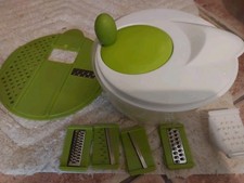 Salat und Kräuter Schleuder, sowie Würfelschneider 9teilig