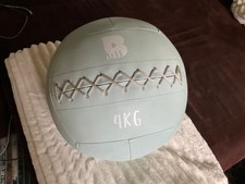 Bodykiss Medizinball 4 kg hellblau Topp