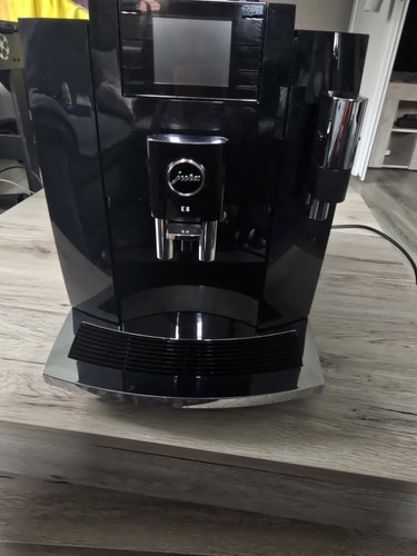 Jura piano black - e8,