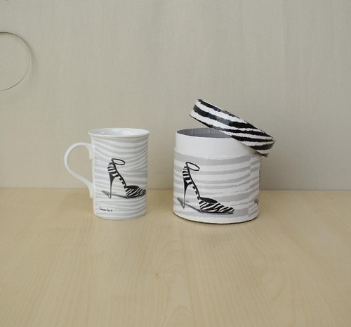 Schöne tasse mit high - schöne, heel