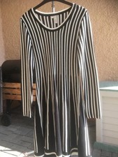 Damenstrickkleid schwarz-weiß Body Flirt Boutique Gr. 32/34 gestreift Langarm
