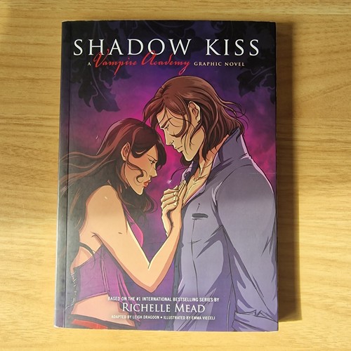 Shadow kiss graphic novel - shadow,