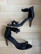Schwarze Stiletto High Heels