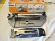 Connex  Fliesenschneidemaschine Bodenplatte aus Stahlblech mit extra Brechzange