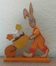 Osterhase Holz mit Schubkarre