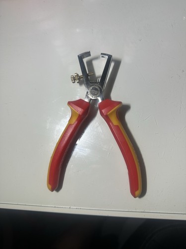 Abisolierenzange